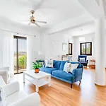 4 Bedroom With Private Pool Вилла