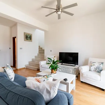 4 Bedroom With Private Pool