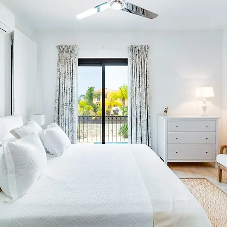 וילה 4 Bedroom With Private Pool