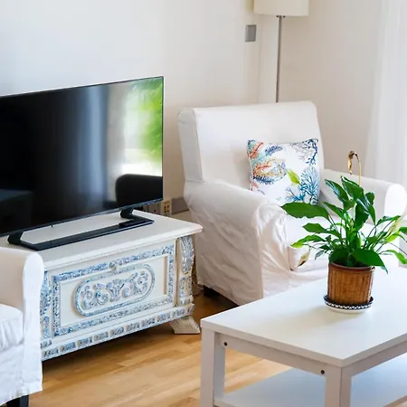 4 Bedroom With Private Pool וילה Maroni