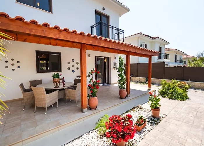 4 Bedroom With Private Pool