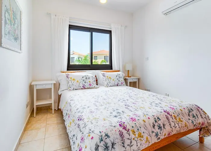 4 Bedroom With Private Pool * Maróni