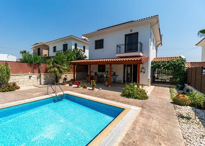 4 Bedroom With Private Pool