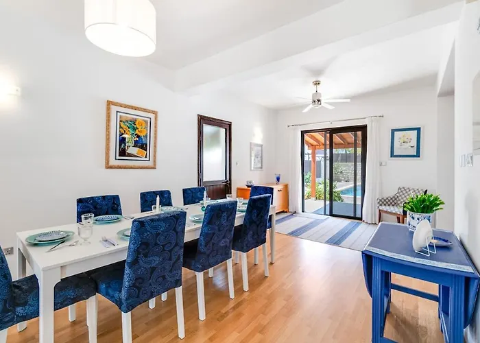 4 Bedroom With Private Pool Villa *