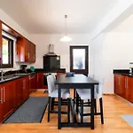 4 Bedroom With Private Pool Vila *