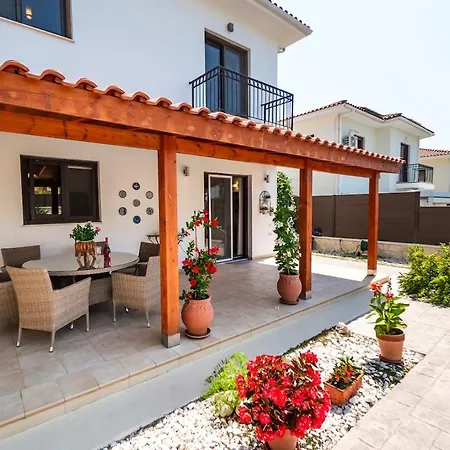 4 Bedroom With Private Pool