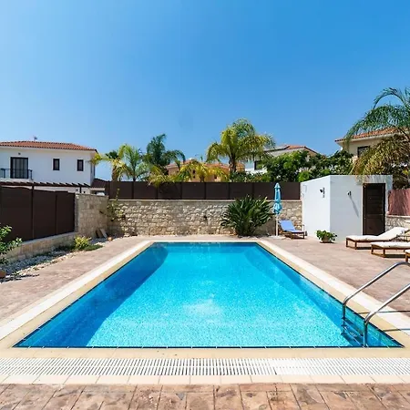 4 Bedroom With Private Pool * Maroni