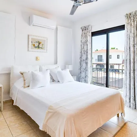 4 Bedroom With Private Pool