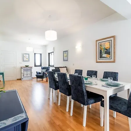 Villa 4 Bedroom With Private Pool *