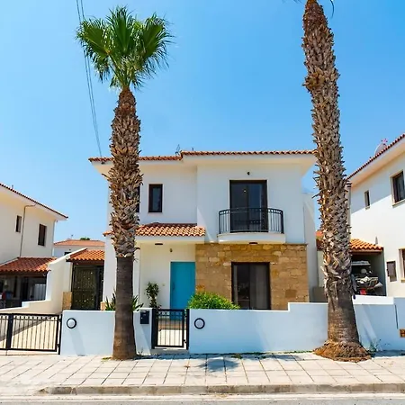 Villa 4 Bedroom With Private Pool *