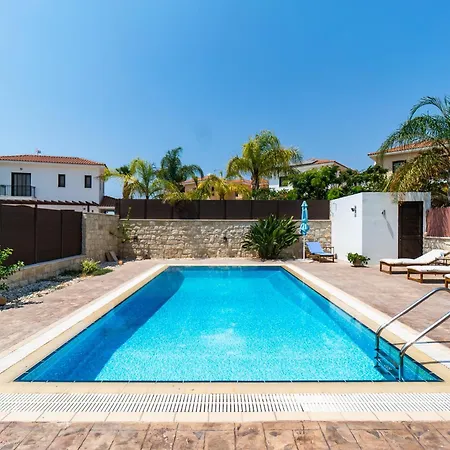 4 Bedroom With Private Pool Villa Maróni