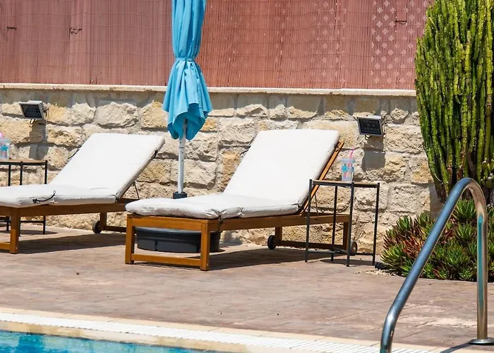 4 Bedroom With Private Pool