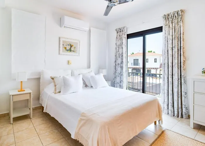 4 Bedroom With Private Pool